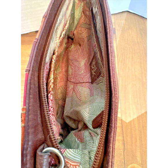 The Sak Leather Crossbody Adjustable Strap Purse - Picture 7 of 13